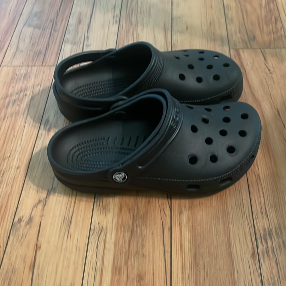 Black Crocs - Picture 2 of 2